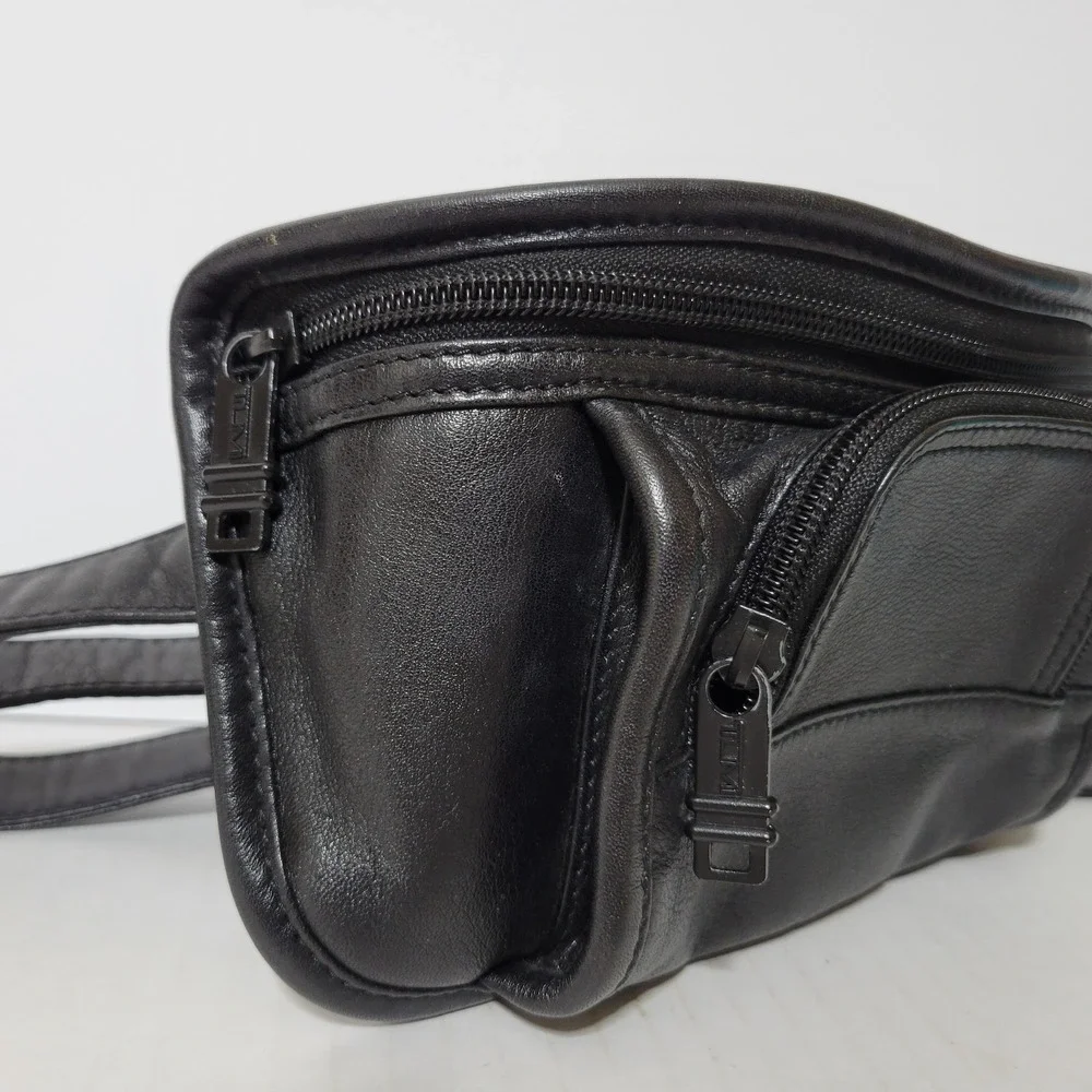 Vintage TUMI Black Genuine Leather Waist Belt Bag Fanny Pack Unisex